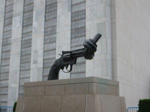 disarmament_sculpture